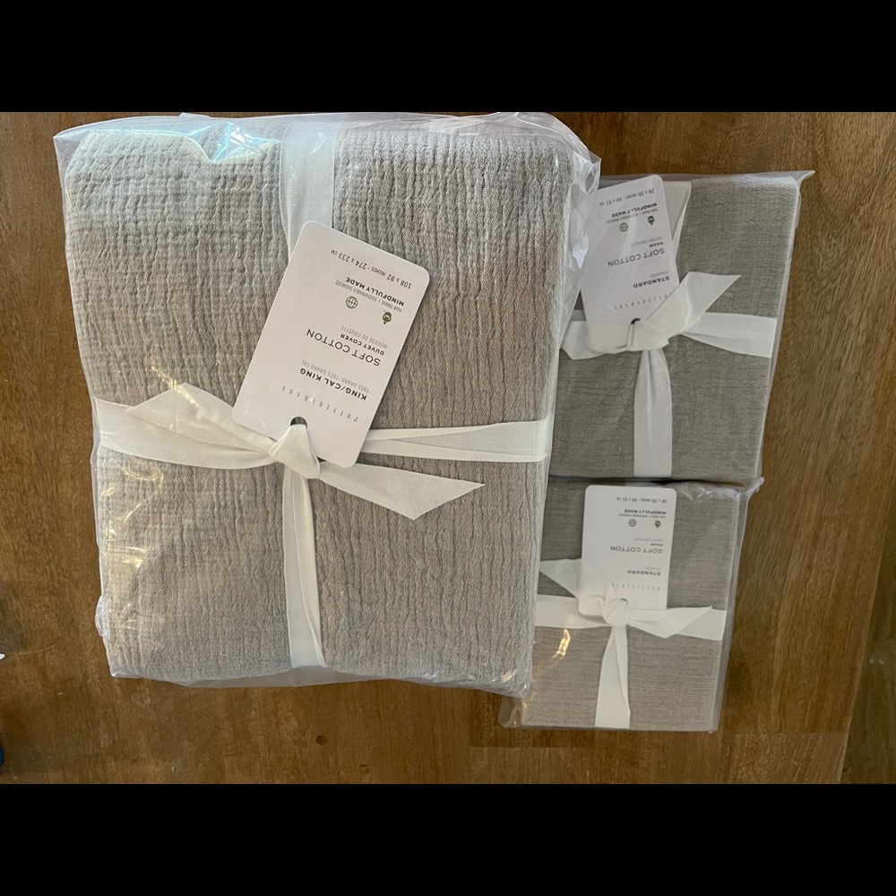 Pottery barn natural gray king duvet cover/2 shams